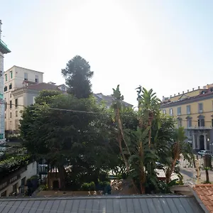 Well - Piazza Dei Martiri Bed & Breakfast
